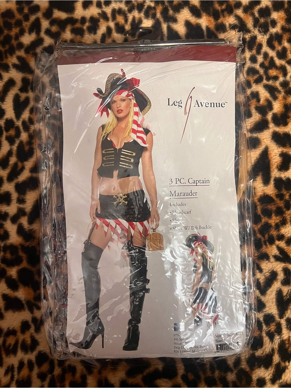 Y2k vintage Leg Avenue Women's Pirate Costume - Black & Red